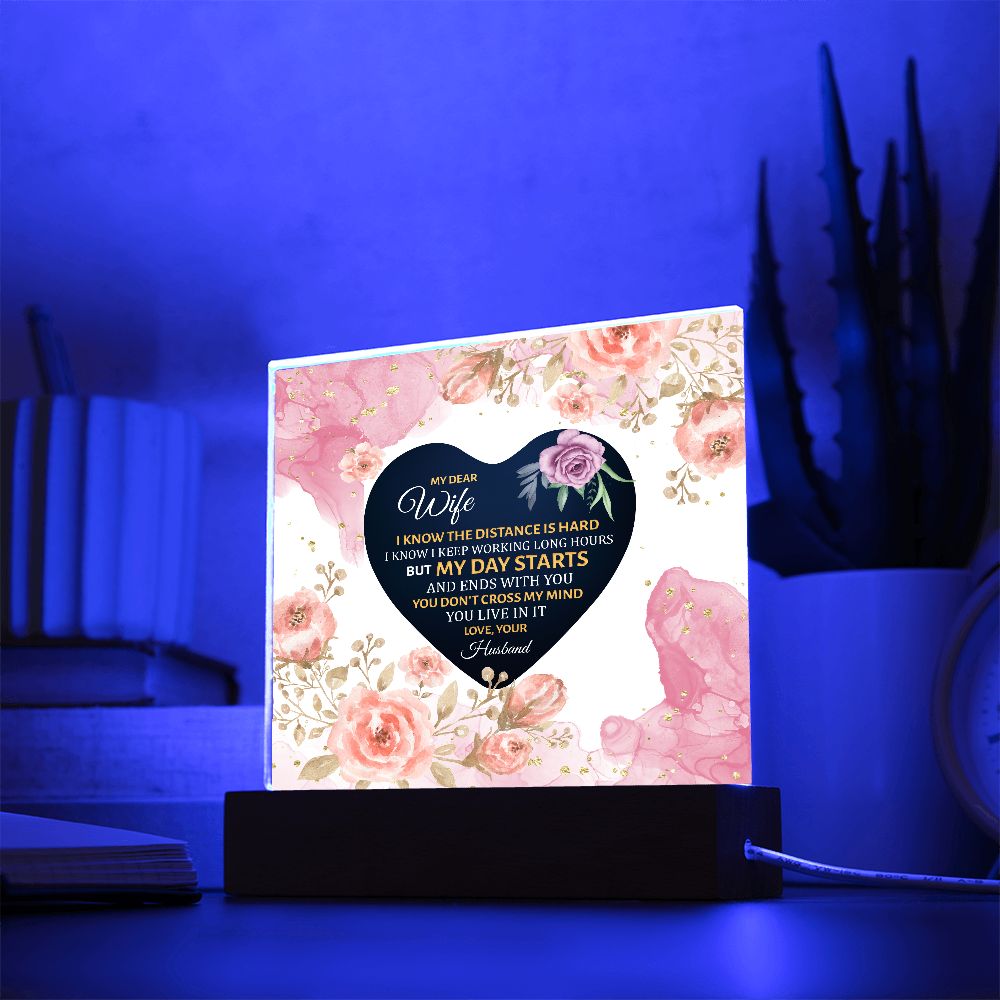 Hermosa placa cuadrada de acrílico con base de madera LED - Para tu querida esposa, de tu amado esposo - ¡Te extraño!